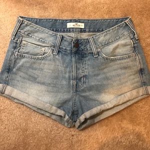 Hollister Festival Jean Shorts